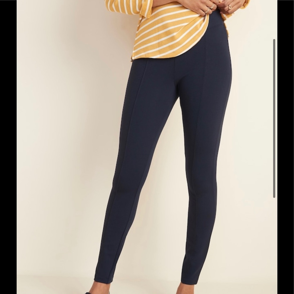 Old navy NWTS Petite high waisted ponte- knit pant